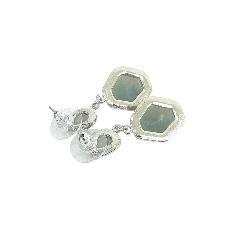 104633128-Aretes-largos-color-gris-para-mujer