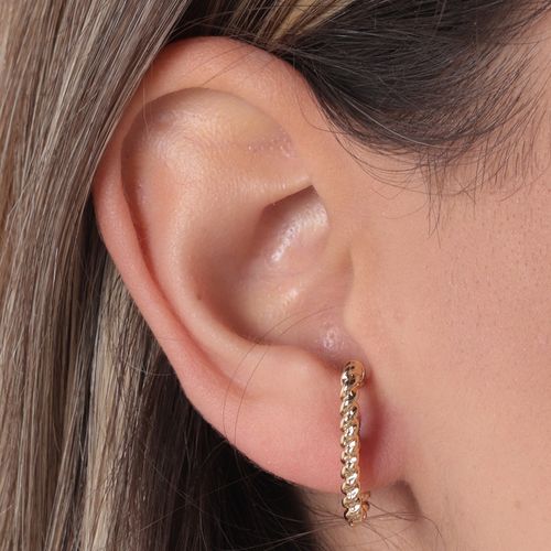 Aretes dorados para mujer