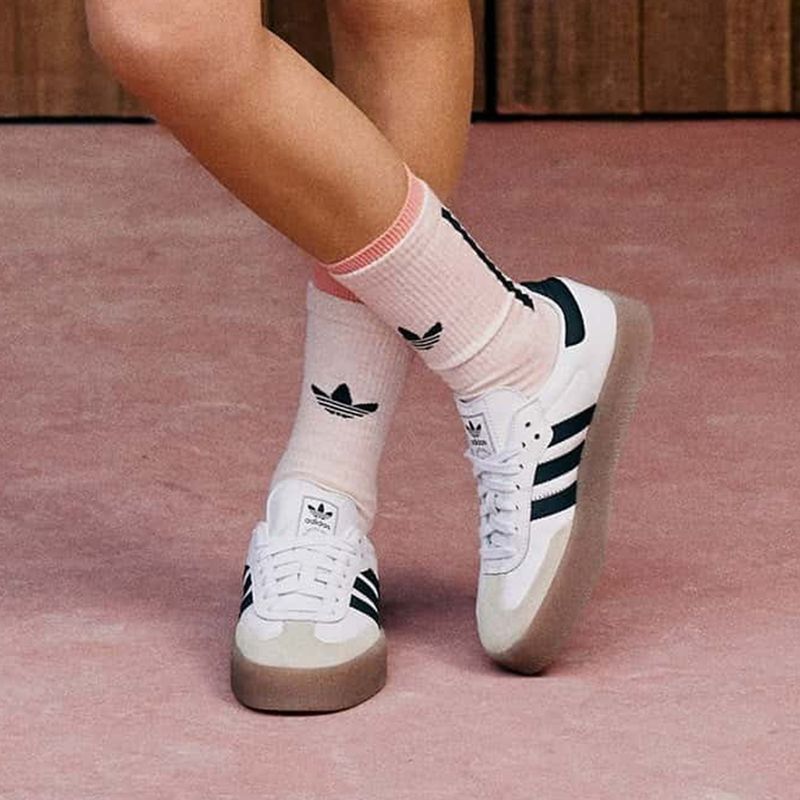 104750124-Zapato-Adidas-Originals-Samba-casual-color-blanco-para-mujer