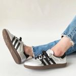104750136-Zapato-Adidas-Originals-Samba-casual-color-plateado-para-mujer