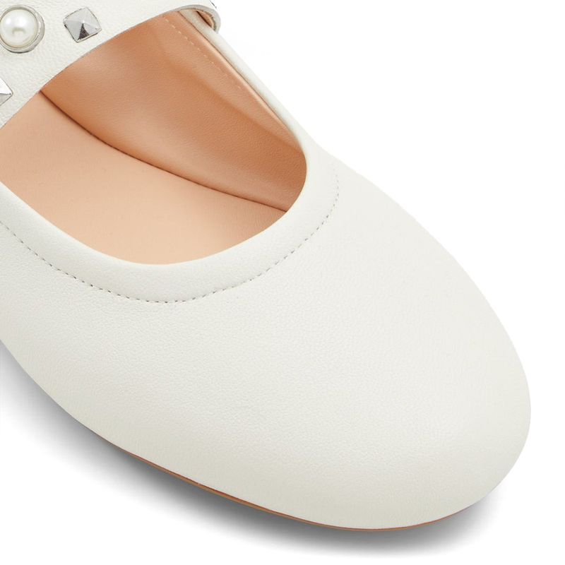 104734411-Zapato-casual-Aldo-color-blanco-para-mujer