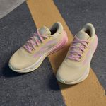 104750237-Zapato-Adidas-Supernova-Stride-deportivo-amarillo-para-mujer