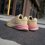 104750237-Zapato-Adidas-Supernova-Stride-deportivo-amarillo-para-mujer