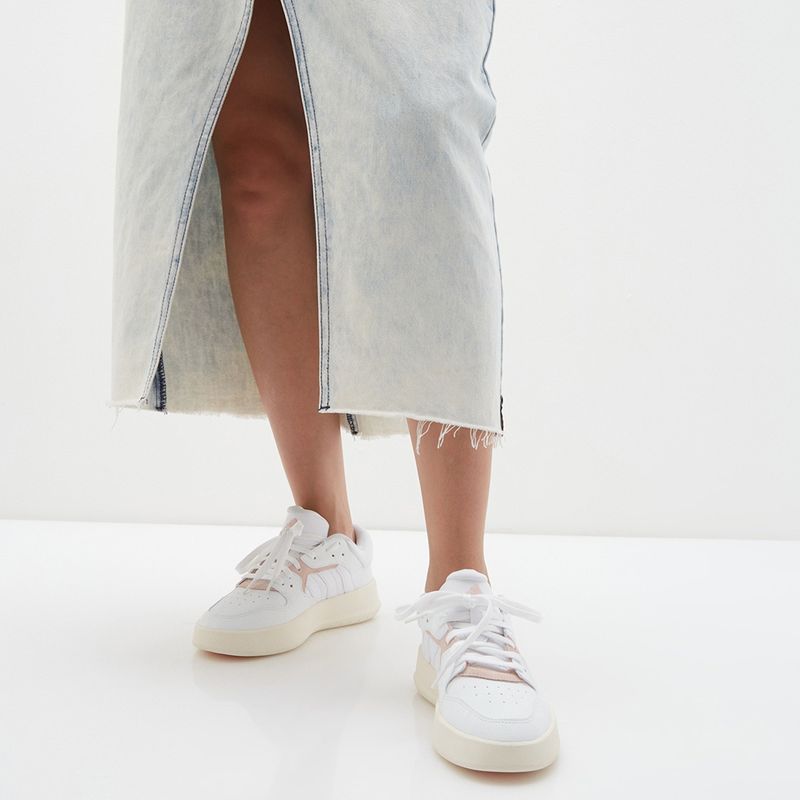 104750247-Zapato-Adidas-Court-casual-color-blanco-para-mujer