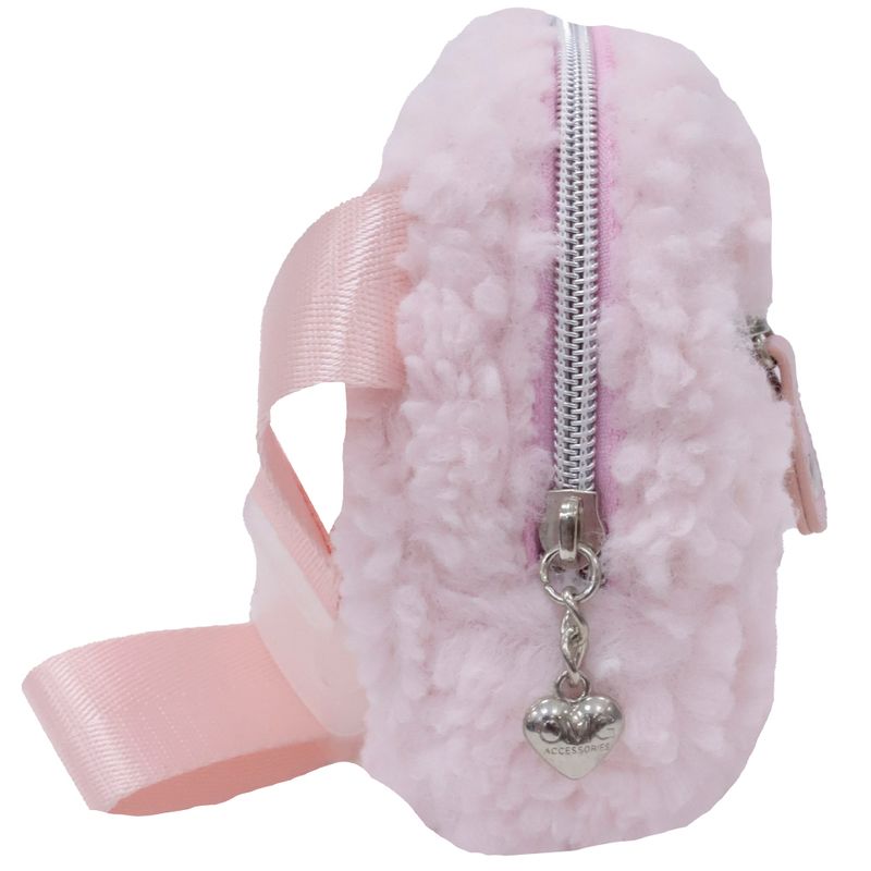 104683288-Cangurera-rosada-con-estampado-de-corazon-para-niña