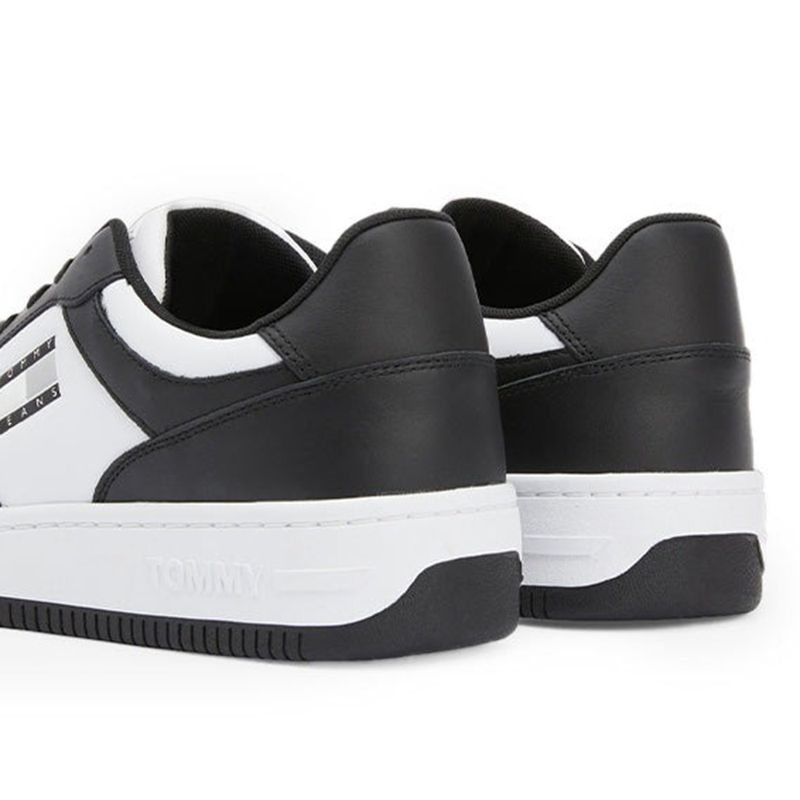 104697185-BLACK-FRIDAY-Zapato-deportivo-casual-Tommy-Hilfiger-color-negro-para-hombre