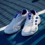 104757663-Zapato-Adidas-Barricade-deportivo-color-blanco-para-hombre