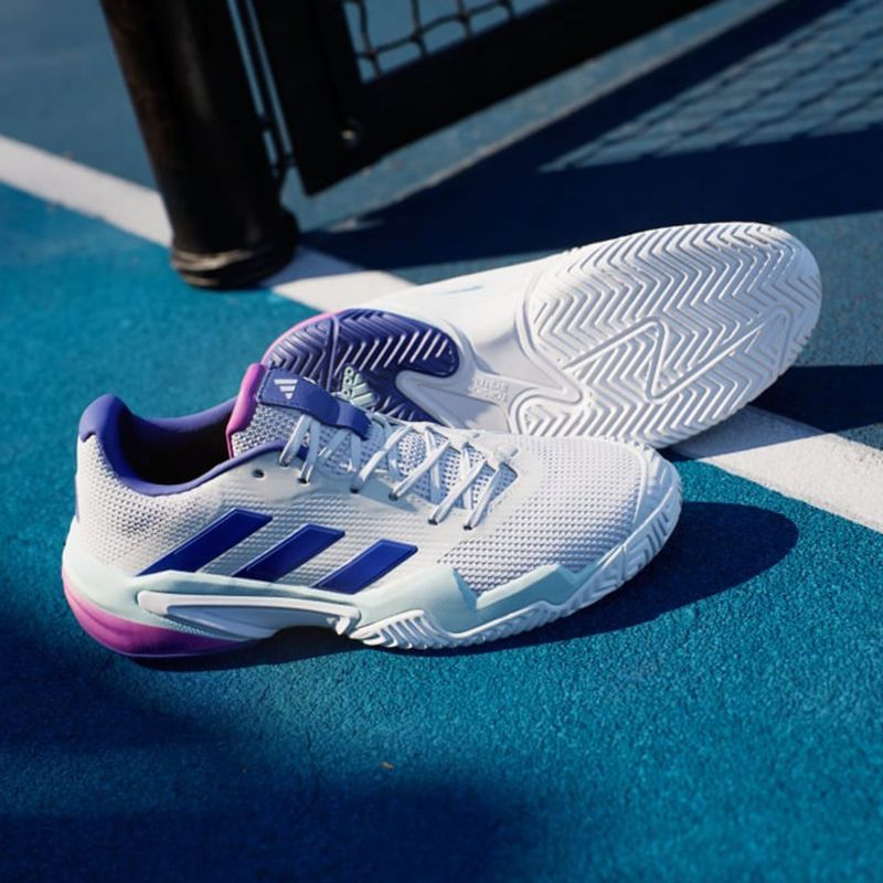 104757663-Zapato-Adidas-Barricade-deportivo-color-blanco-para-hombre