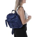 104566677-Mochila-Sabrina-color-navy-para-mujer-