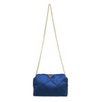 104566688-Cartera-crossbody-Sabrina-color-azul-metalico-para-mujer