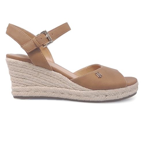 Sandalia casual Tommy Hilfiger Twgallie color café para mujer