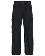 104748275-Pantalon-jogger-Jack-and-Jones-negro-solido-para-hombre