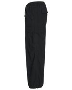 104748275-Pantalon-jogger-Jack-and-Jones-negro-solido-para-hombre