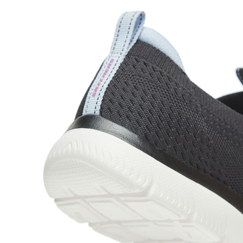 104759067-BLACK-FRIDAY-Zapato-deportivo-casual-Skechers-Summits-negro-para-mujer