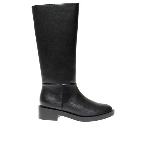 Bota casual Sfera color negro para mujer