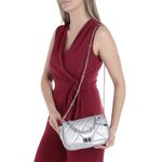 104566734-Cartera-crossbody-Sabrina-color-plateado-para-mujer