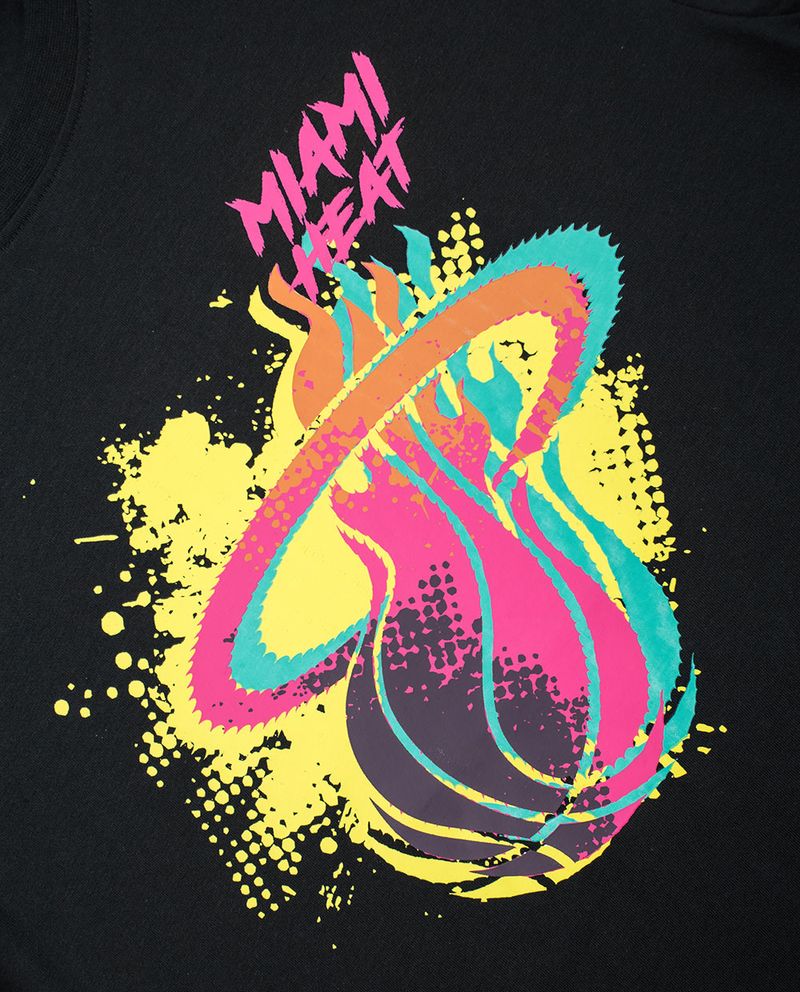 104727957-Camiseta-deportiva-Miami-Heat-negra-para-hombre