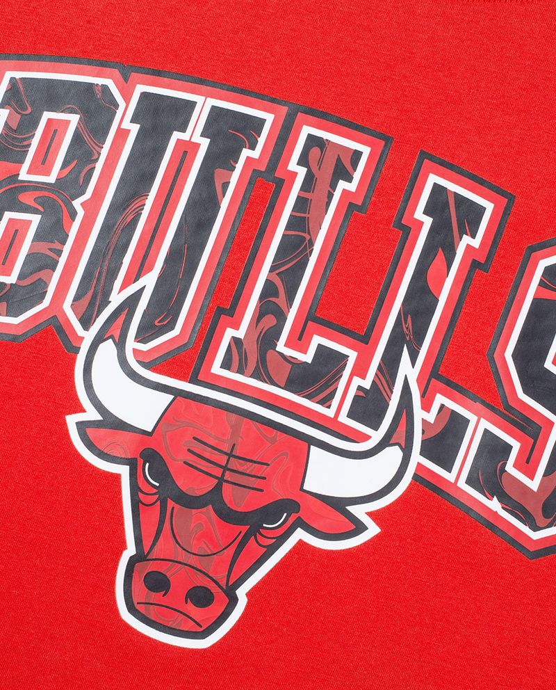 104727974-Camiseta-deportiva-Chicago-Bulls-roja-estampada-para-hombre