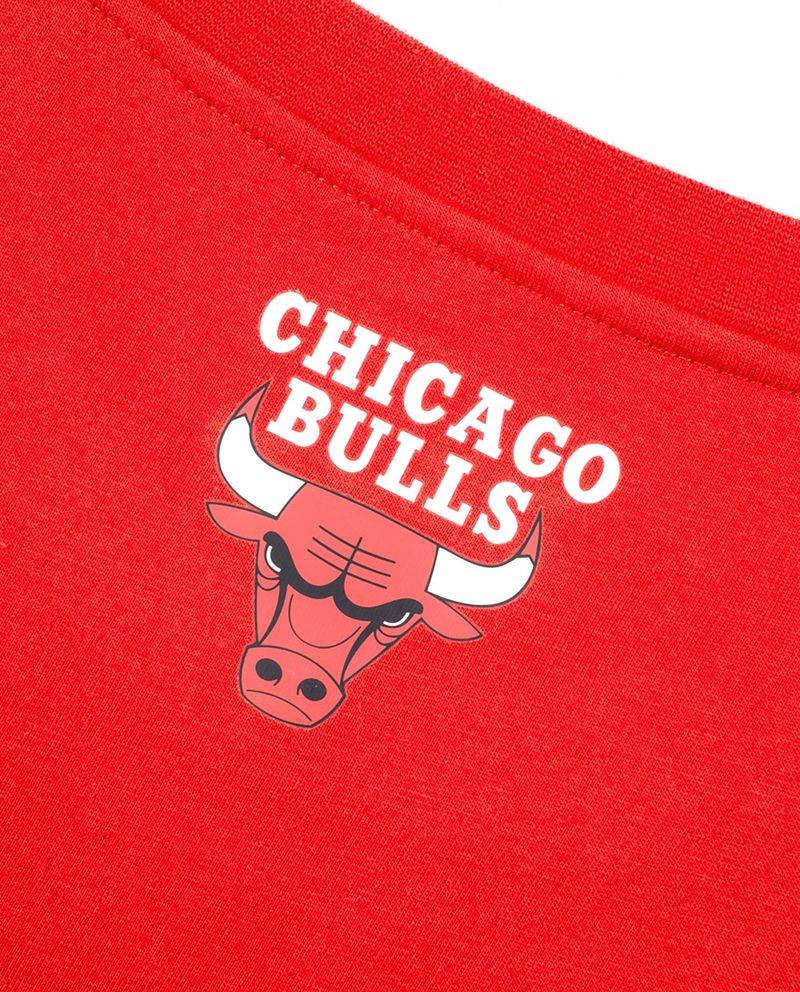 104727974-Camiseta-deportiva-Chicago-Bulls-roja-estampada-para-hombre