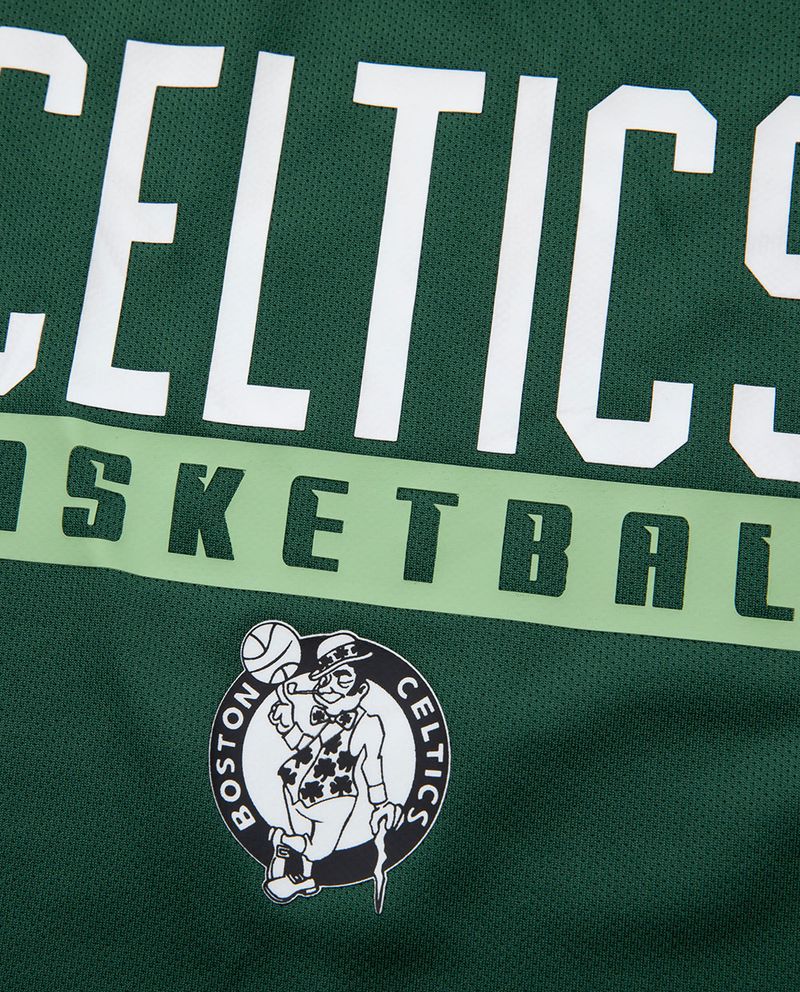 104746293-Camiseta-deportiva-Celtics-estampada-verde-para-hombre