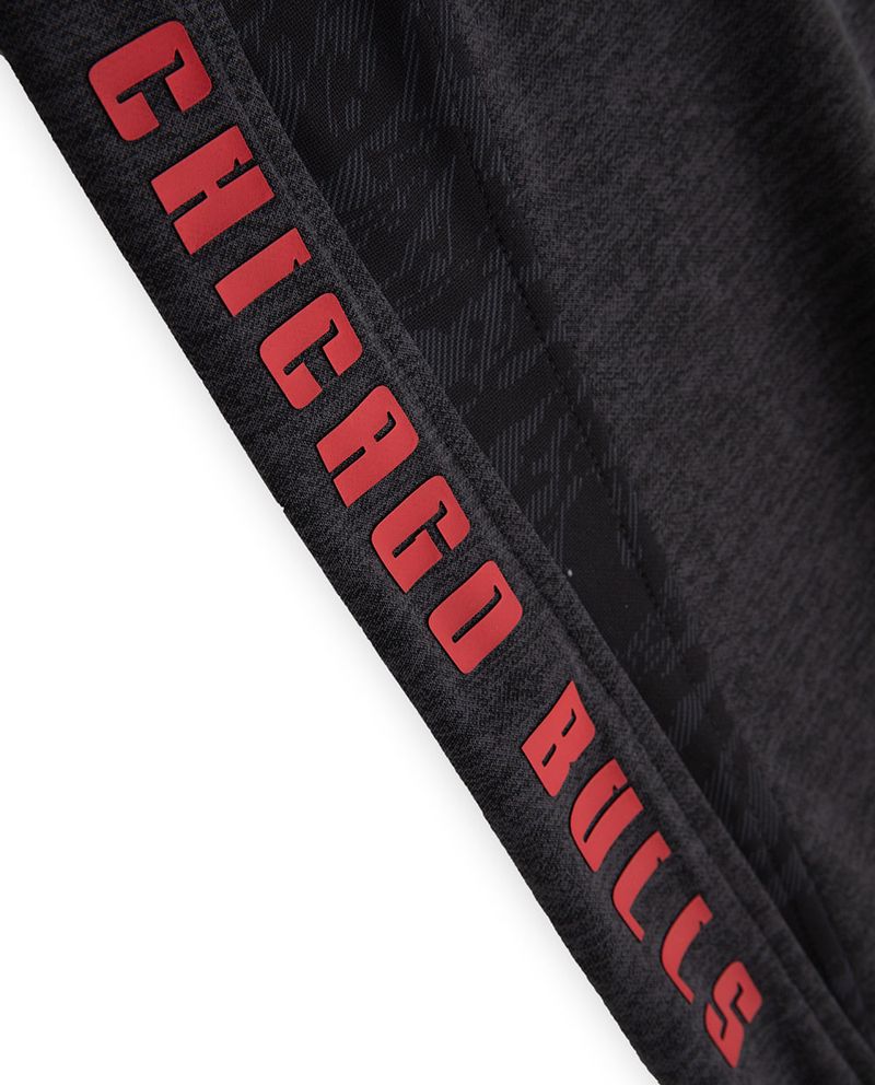 104746304-Pants-deportivo-Bulls-negro-heather-para-hombre