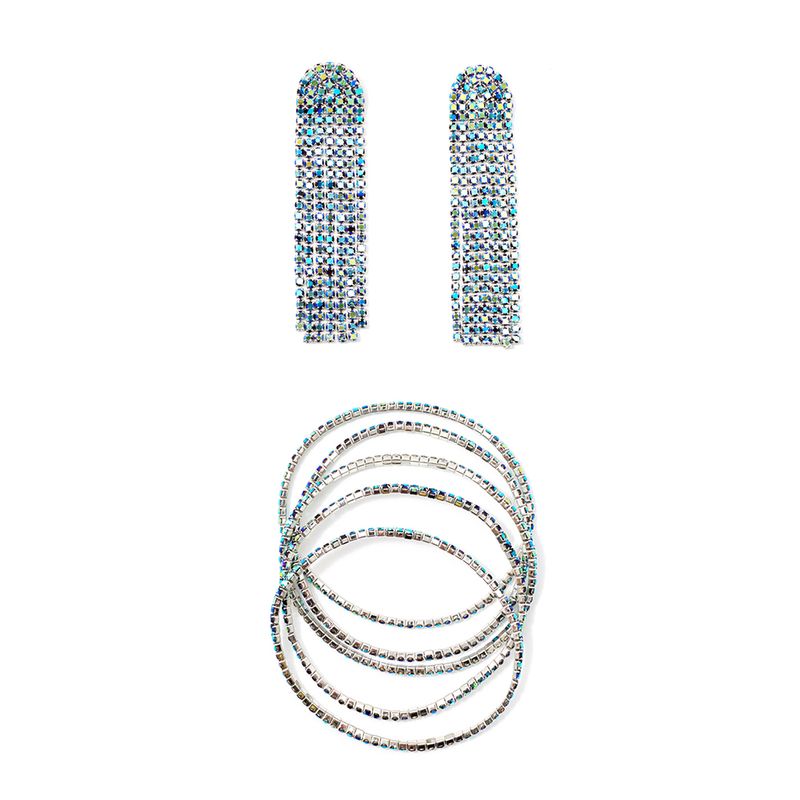 104742171-Set-de-aretes-de-colgar-y-pulseras-para-mujer