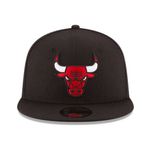 104688691-Gorra-New-Era-950-Chicago-Bulls-negra-para-hombre