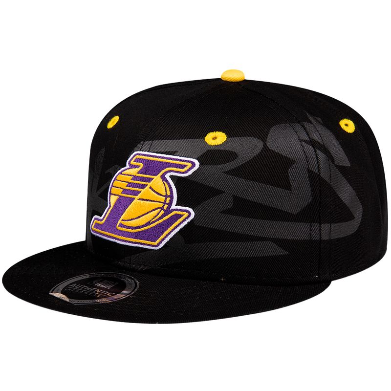 104753094-Gorra-color-negro-de--Lakers-Los-Angeles-para-niño