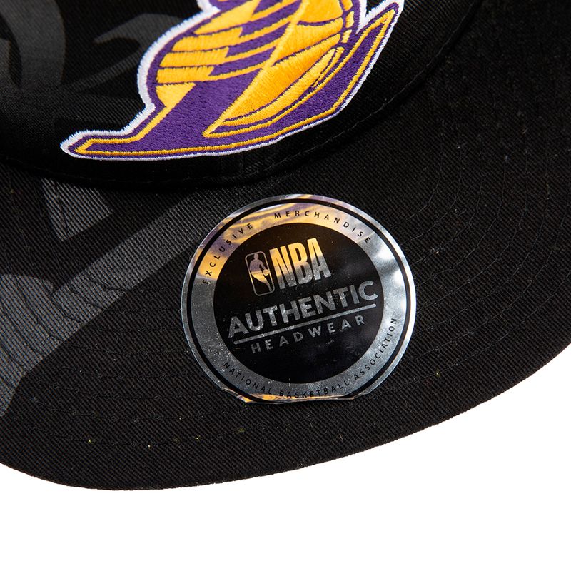 104753094-Gorra-color-negro-de--Lakers-Los-Angeles-para-niño