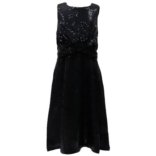 Vestido negro con lentejuelas para niña