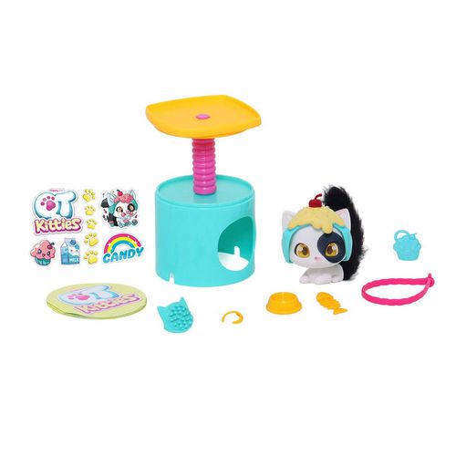 Qt Kittie Figuras Gatita con Accesorios