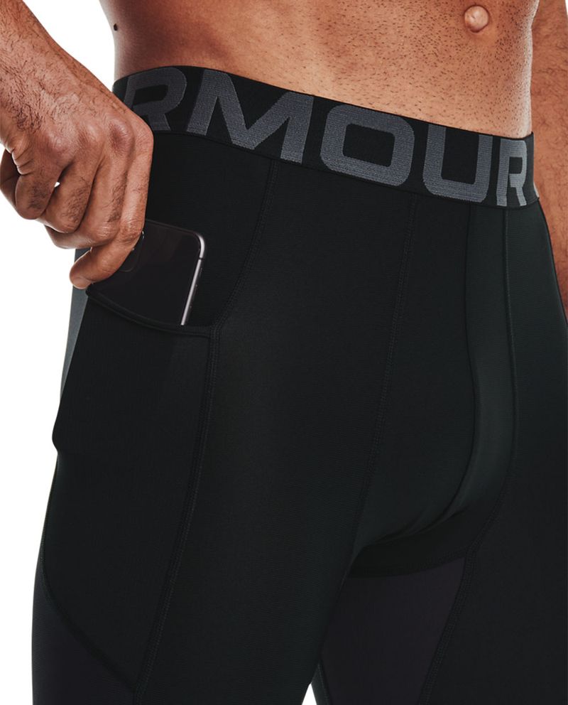 104704056-Malla-deportiva-HeatGear®-Under-Armour-capri-negra-estampada-para-hombre