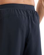 104704070-Short-deportivo-Under-Armour-negro-estampado-para-hombre
