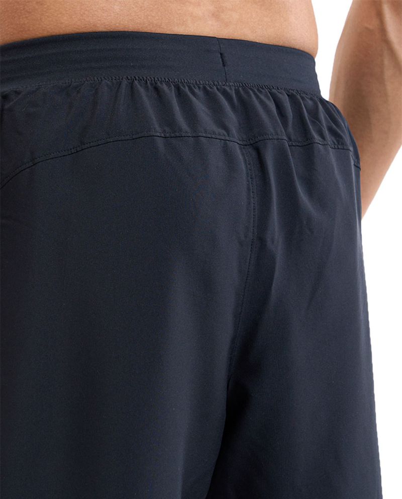 104704070-Short-deportivo-Under-Armour-negro-estampado-para-hombre