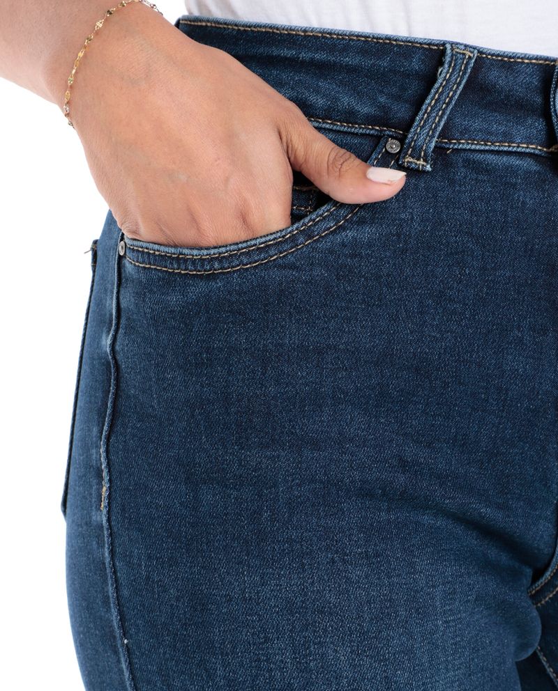 104701258-Jeans-Nicolle-bootcut-lavado-medio-de-cintura-alta-para-mujer
