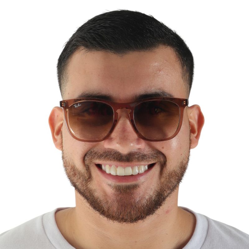 104733236_2