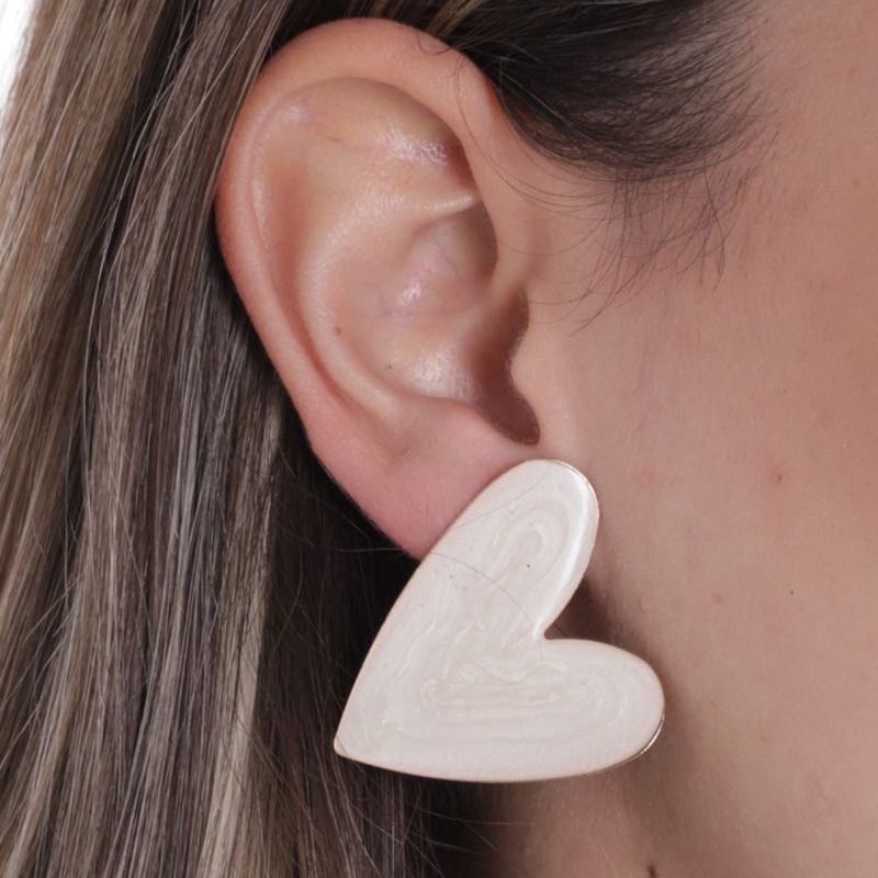 104676362-Aretes-de-corazon-para-mujer