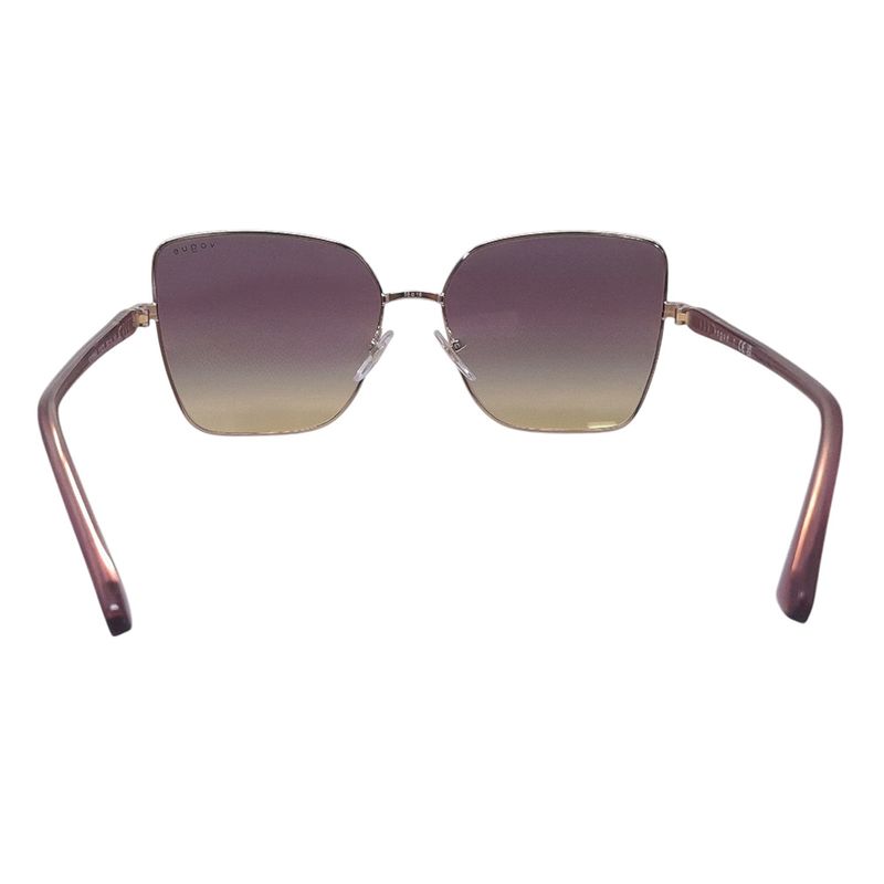 104733257-Lentes-de-sol-oversize-para-mujer-Vogue