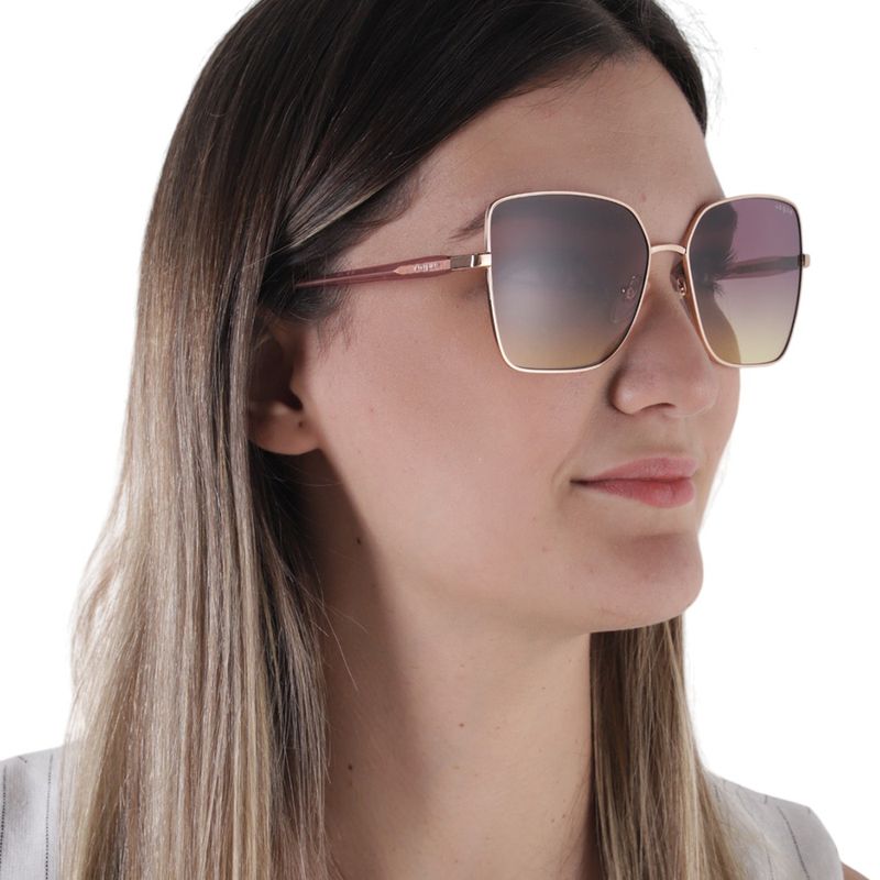 104733257-Lentes-de-sol-oversize-para-mujer-Vogue