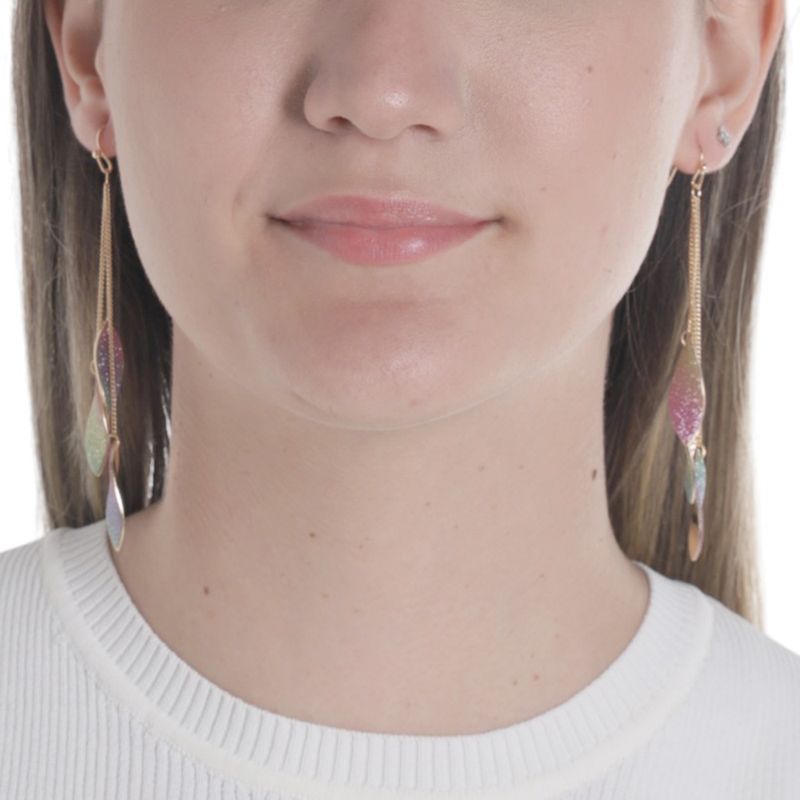 104676425-Pendientes-largos-dorados-para-mujer
