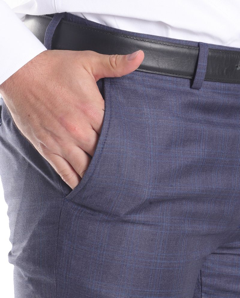 104428280-Pantalon-de-vestir-basico-Unexpected-slim-fit-azul-cuadriculado-para-hombre