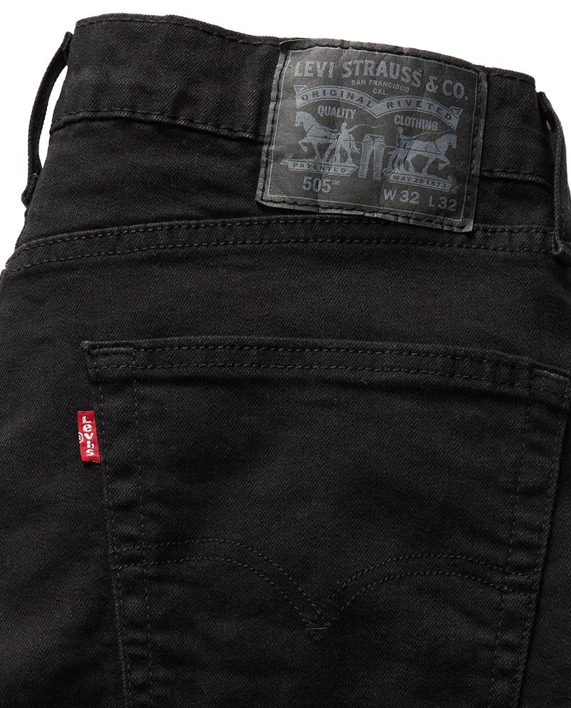 104758913-Jeans-Levi-s®-505™-Regular-fit-negro-denim-para-hombre