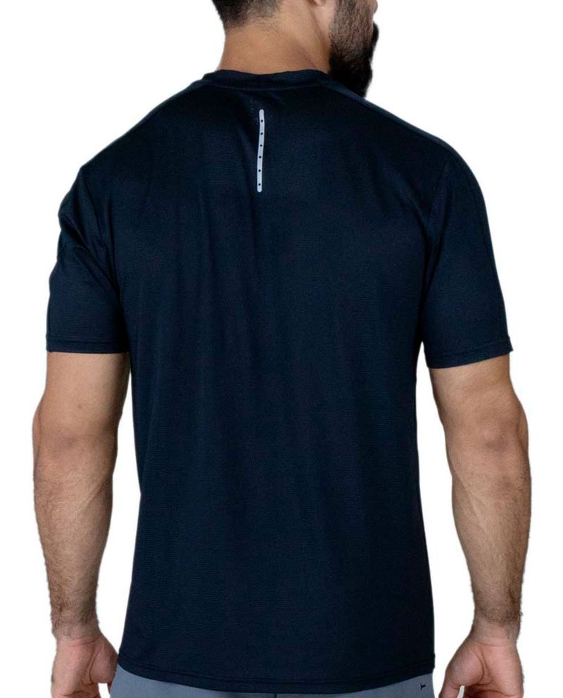 104722153-Camiseta-deportiva-Everlast-negra-solida-para-hombre