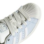 104769317-CYBER-MONDAY-Zapato-casual-Adidas-Originals-Superstar-celeste-blanco-para-mujer