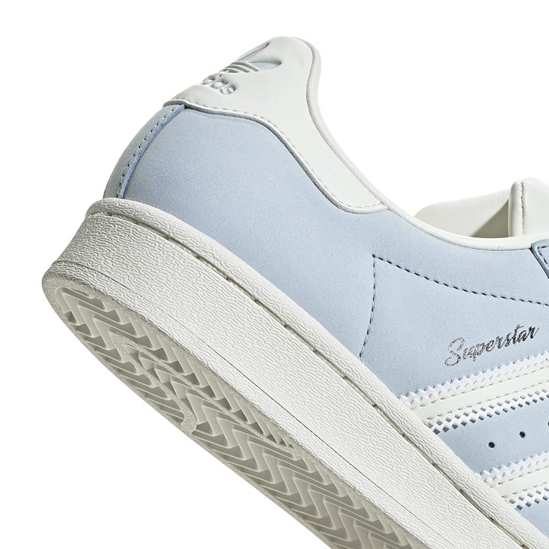 104769317-CYBER-MONDAY-Zapato-casual-Adidas-Originals-Superstar-celeste-blanco-para-mujer