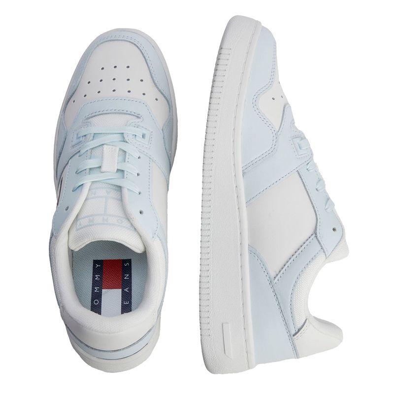 104765500-Zapato-casual-Tommy-Hilfiger-color-celeste-blanco-para-mujer