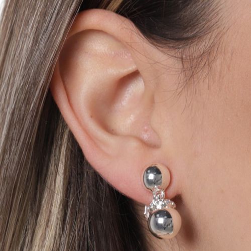 Aretes largos plateados para mujer