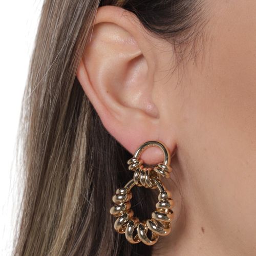 Aretes largos dorados para mujer