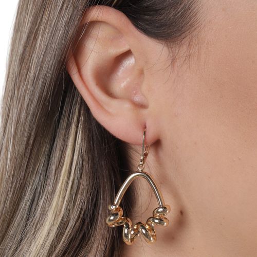 Aretes largos dorados para mujer