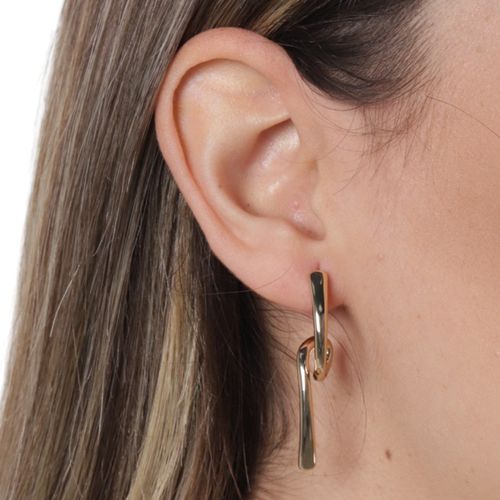 Aretes largos dorados para mujer